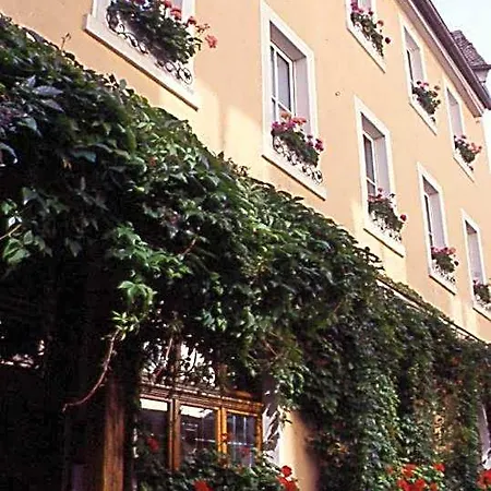 Bayerischer Hof Отель Китцинген
