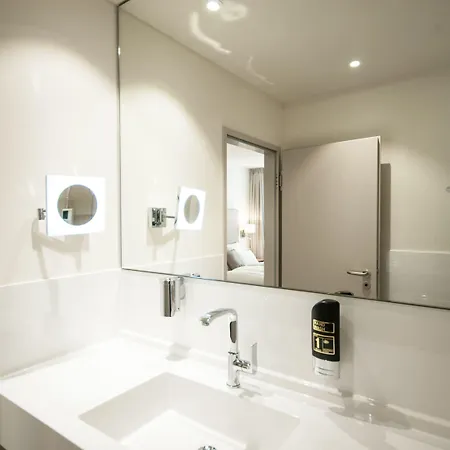 Bayerischer Hof 4*